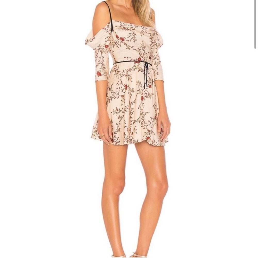 NWT!! LOVERS + FRIENDS Cindy Mini In Pink